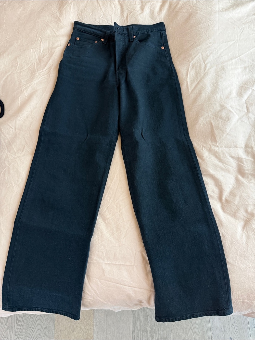 Levi’s Rib Cage Straight Ankle Wide-Leg Black Jeans